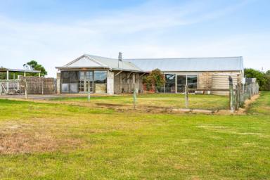 Farm For Sale - VIC - Peterborough - 3270 - The Last Dinky Die Fishing Shack  (Image 2)