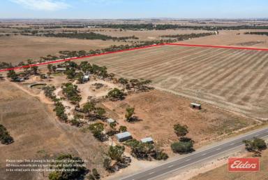 Farm For Sale - SA - Kangaroo Flat - 5118 - UNDER CONTRACT BY CHIRSTOPHER HURST  (Image 2)