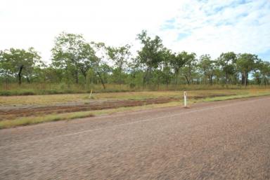 Farm Sold - NT - Acacia Hills - 0822 - "BEAUT BLOCK - EASY HIGHWAY ACCESS"  (Image 2)