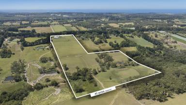 Farm For Sale - VIC - Arthurs Seat - 3936 - Breathtaking 40 Acres In The Heart Of Wine Country  (Image 2)
