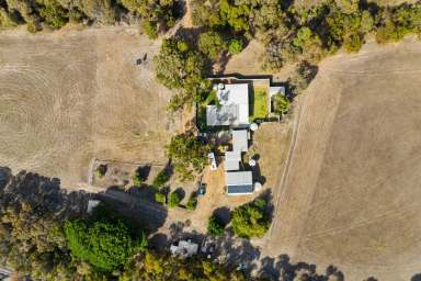 Farm Sold - SA - Coomunga - 5607 - Country Convenience  (Image 2)