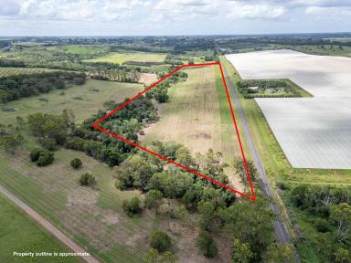 Farm For Sale - QLD - South Isis - 4660 - GREAT LOCATION WITH PERMANENT CREEK  (Image 2)