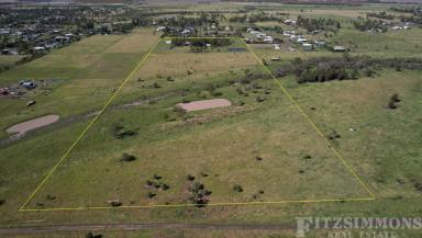 Farm For Sale - QLD - Dalby - 4405 - HIDDEN RETREAT ON 28 ACRES - SO CLOSE TO TOWN  (Image 2)