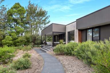 Farm For Sale - NSW - Berry - 2535 - "Waratah Park" Berry  (Image 2)