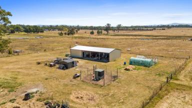 Farm For Sale - VIC - Heyfield - 3858 - Fantastic Hobby Farm Property On Edge Of Town  (Image 2)