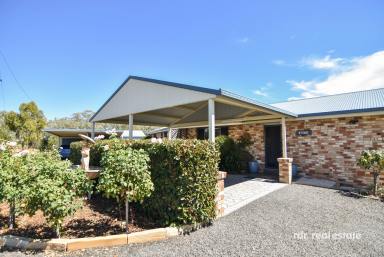 Farm For Sale - NSW - Inverell - 2360 - A HOME WHERE MEMORIES ARE MADE  (Image 2)