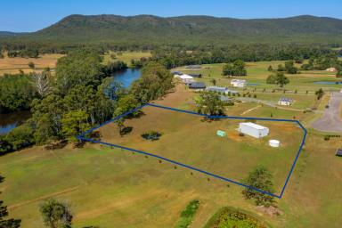 Farm Sold - NSW - Clarence Town - 2321 - 'A Boaties Dream'  (Image 2)