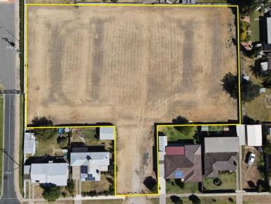 Farm For Sale - VIC - Kerang - 3579 - Build Your Dream Home or Subdivide  (Image 2)