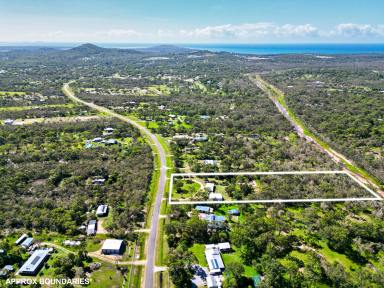 Farm For Sale - QLD - Agnes Water - 4677 - Neat as a pin in the heart of paradise  (Image 2)