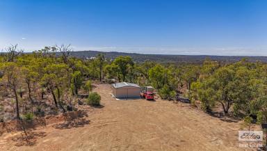 Farm For Sale - WA - Julimar - 6567 - Welcome to Your Private Sanctuary at 70 Donegan View, Julimar!  (Image 2)
