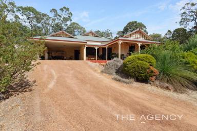Farm For Sale - WA - Gidgegannup - 6083 - "The Complete Rural Package"  (Image 2)