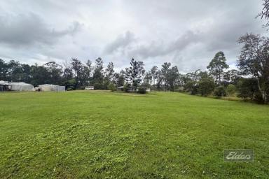 Farm For Sale - QLD - Glenwood - 4570 - CUTE AS A BUTTON!  (Image 2)