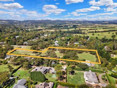 Farm For Sale - NSW - Burradoo - 2576 - One of the last small Rural/ Residential holdings in Burradoo  (Image 2)