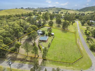 Farm For Sale - NSW - Clarence Town - 2321 - Idyllic Countryside Living  (Image 2)