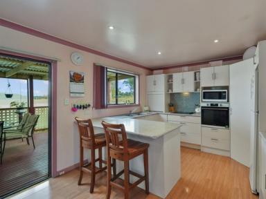 Farm For Sale - VIC - Macarthur - 3286 - Sensational Lifestyle Property – Don’t miss this one!!!!!!!  (Image 2)