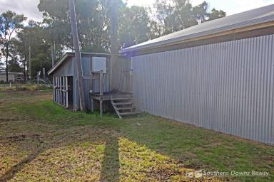 Farm For Sale - QLD - Warwick - 4370 - AFFORDABLE STARTER SHED  (Image 2)