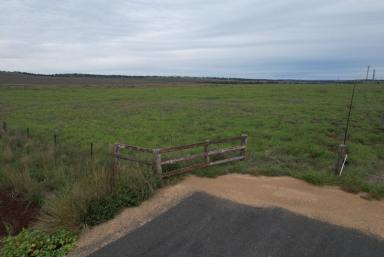 Farm For Sale - NSW - Merriwa - 2329 - Great block with a view!  (Image 2)