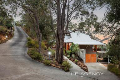 Farm For Sale - WA - Gooseberry Hill - 6076 - Award Winning Eco-Friendly Design With Stunning 180 Degree Valley Views  (Image 2)