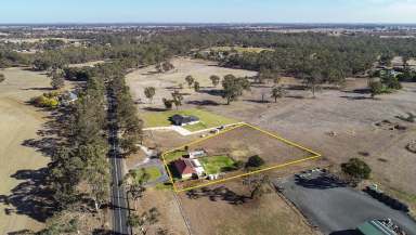 Farm Sold - SA - Mundulla - 5270 - Looking for a Country Tree Change!?  (Image 2)