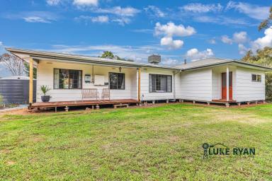 Farm For Sale - VIC - Rochester - 3561 - RURAL LIVING ON TOWNS EDGE  (Image 2)