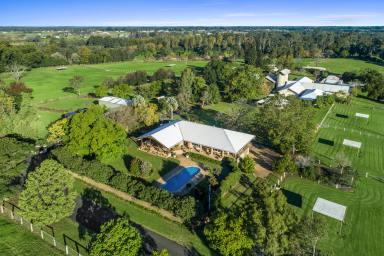 Farm For Sale - NSW - Grose Wold - 2753 - Historic Equestrian Estate with Unrivalled River Frontage  (Image 2)
