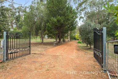 Farm For Sale - WA - Sawyers Valley - 6074 - "Glencairn" (circa 1930) - Something Special in Sawyers Valley  (Image 2)