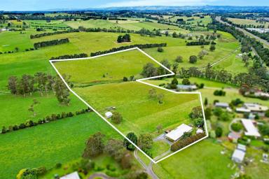 Farm For Sale - VIC - Drouin - 3818 - The perfect private property – 23 Acres  (Image 2)