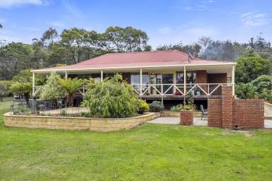 Farm For Sale - TAS - Orford - 7190 - Country meets coastal  (Image 2)