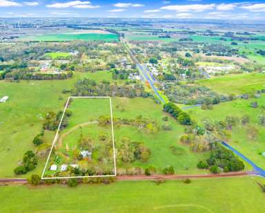 Farm For Sale - VIC - Hawkesdale - 3287 - Your Dream Acreage Retreat  (Image 2)