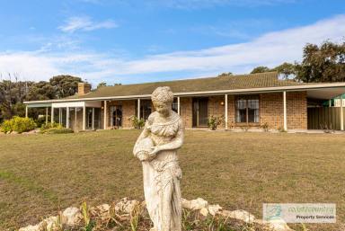 Farm For Sale - SA - Meningie - 5264 - Brick Home, Lake Views and 6.5 acres! EOI  (Image 2)