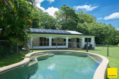 Farm For Sale - QLD - Oak Beach - 4877 - Four bedroom home on Acreage only moments from the beach!  (Image 2)