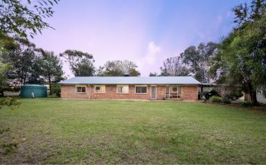 Farm Sold - NSW - Forbes - 2871 - Ray White Real Estate - 02 6851 1411  (Image 2)