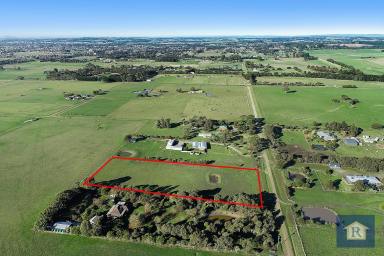 Farm For Sale - VIC - Elliminyt - 3250 - Dream Country Living...  (Image 2)