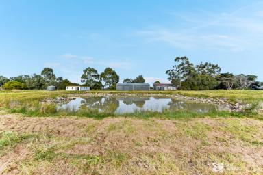 Farm For Sale - VIC - Garfield - 3814 - 19 ACRE  HOBBY FARM WITH LOADS OF OPPORTUNITIES  (Image 2)