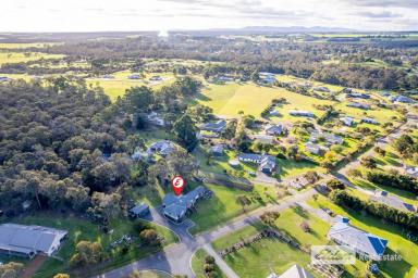 Farm For Sale - WA - Willyung - 6330 - Dream Lifestyle, Beautiful Trees and Outlook  (Image 2)