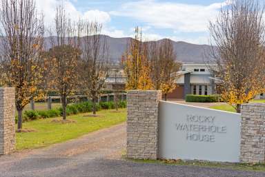 Farm For Sale - NSW - Mudgee - 2850 - INCREDIBLE RIVERFRONT FARM!  (Image 2)