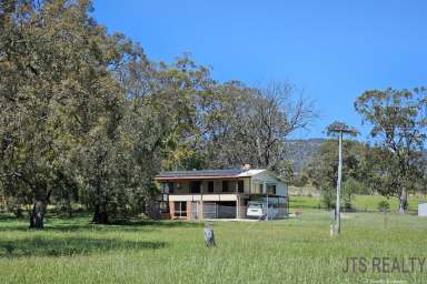 Farm For Sale - NSW - Muswellbrook - 2333 - Perfect for the Family  (Image 2)