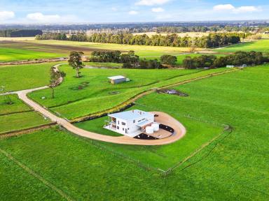 Farm For Sale - VIC - Stratford - 3862 - Dalrose Retreat  (Image 2)