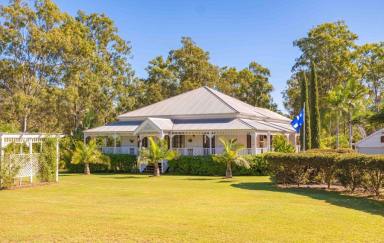 Farm For Sale - QLD - Curra - 4570 - CLASSIC QUEENSLANDER WITH DUAL LIVING  (Image 2)