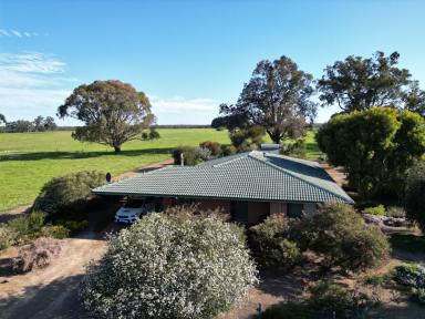 Farm For Sale - WA - Benjinup - 6255 - Yondara - Premiun cropping & grazing.  (Image 2)