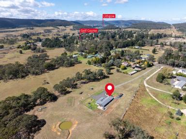 Farm For Sale - NSW - Marrangaroo - 2790 - 'One Day' - 17.6* acres, Four-bedroom Home, Creek frontage!!  (Image 2)