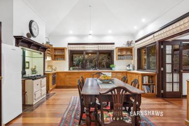 Farm For Sale - WA - Hovea - 6071 - Exceptional & Exquisite Hills Property  (Image 2)