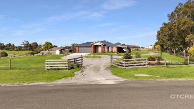 Farm For Sale - VIC - Orbost - 3888 - Perfectly Finished With Country Views  (Image 2)