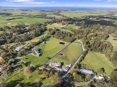 Farm For Sale - VIC - Foster - 3960 - LOVE WHERE YOU LIVE - SUPERBLY CONSTRUCTED MODERN HOME WITH PICTURESQUE OUTLOOK  (Image 2)