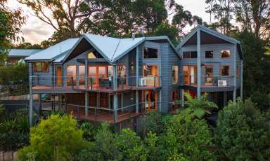 Farm For Sale - QLD - Tamborine Mountain - 4272 - Elevated Treetop Residence with Striking Gold Coast Views  (Image 2)