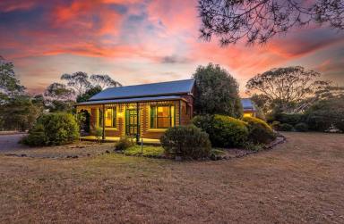 Farm For Sale - VIC - Durham Lead - 3352 - Country Paradise With Incredible Views And River Frontage!  (Image 2)