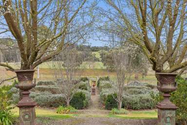 Farm For Sale - VIC - Batesford - 3213 - "Moorabool" - on the Moorabool River  (Image 2)