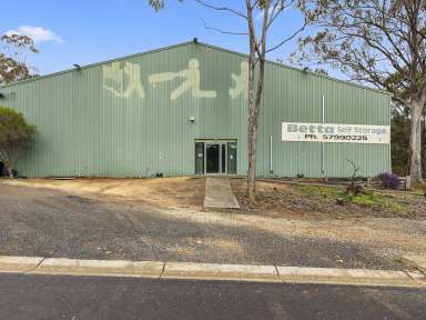 Farm For Sale - VIC - Seymour - 3660 - NEED AN UPGRADE?  (Image 2)