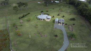 Farm For Sale - QLD - Oakhurst - 4650 - Close, Comfortable & Contemporary Lifestyle Acreage Living  (Image 2)