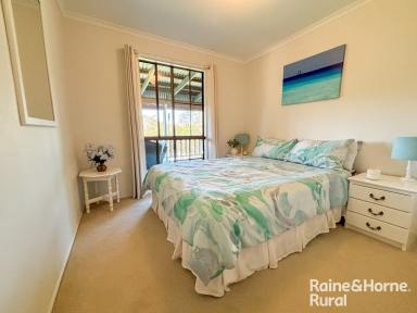 Farm For Sale - NSW - Mummulgum - 2469 - Beautiful queenslander with stunning features  (Image 2)